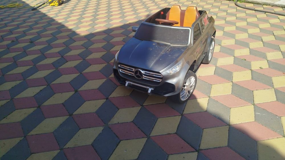 Автомобиль детский