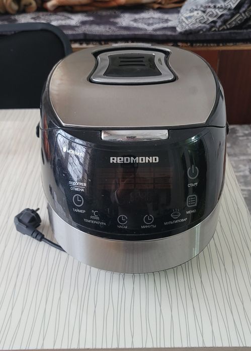 Мультиварка . Redmond