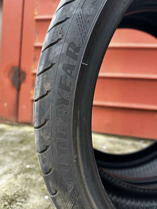 Летни гуми GoodYear 245/35/20