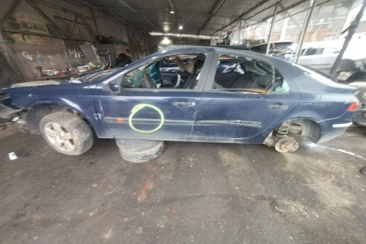 Piese Renault Laguna a 2-a generatie