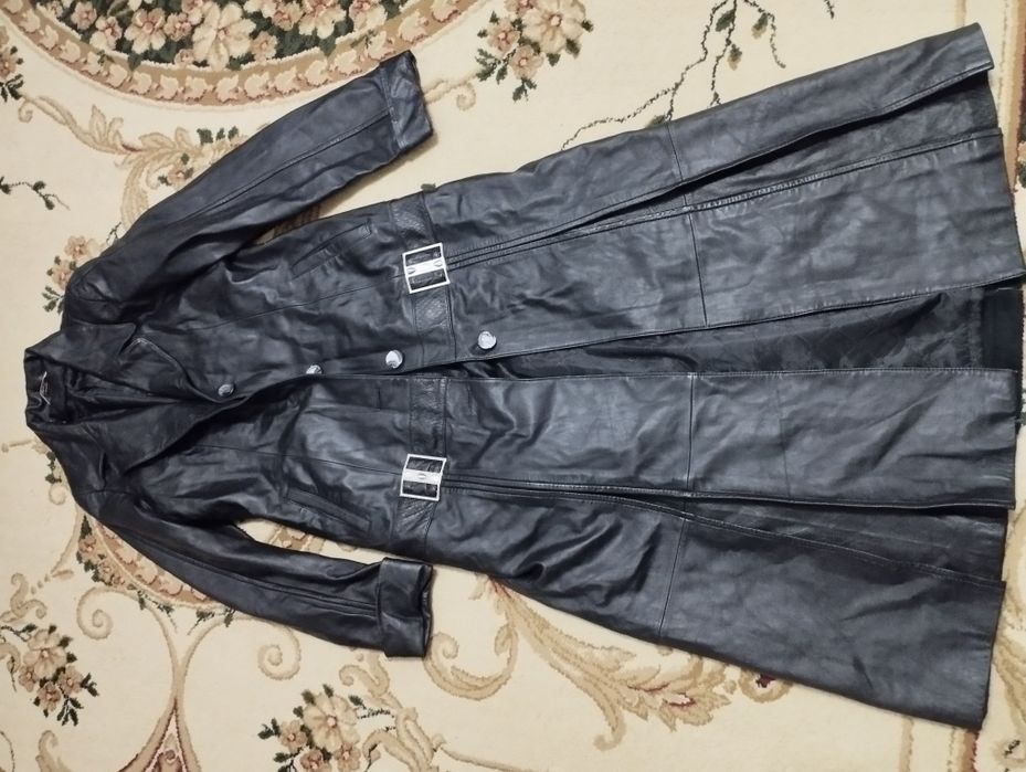 Продам женскую одежду кожаную