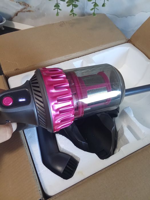 Aspirator de mana de mașină