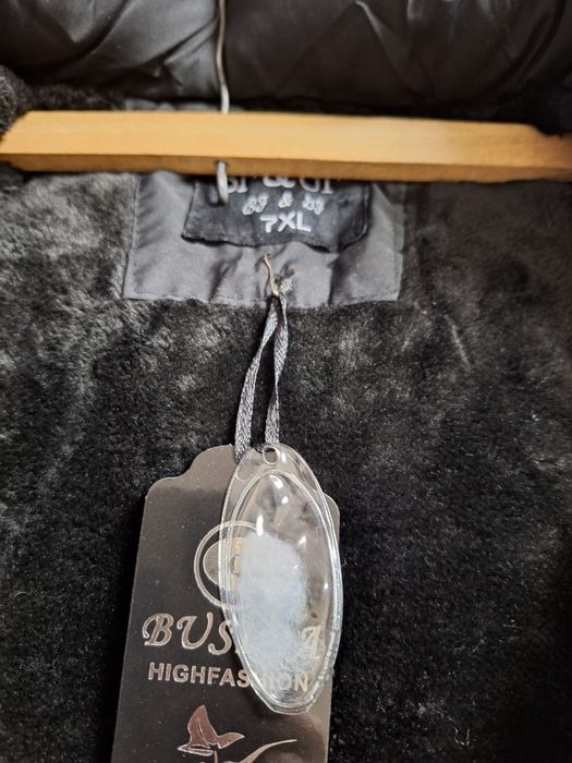 Vând geaca dama de iarna