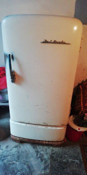 Холодильник совецкий