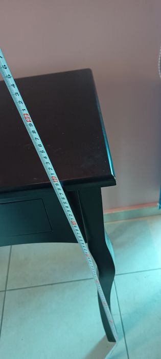 Конзолна масичка