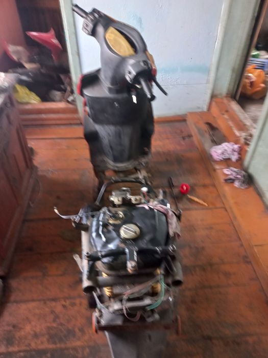 Продам скутер 150 кубов