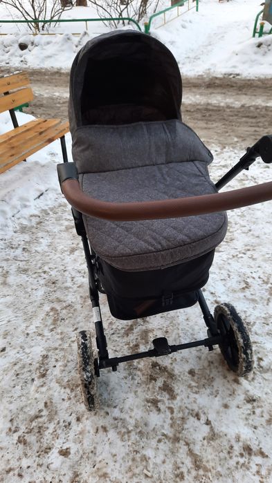 Продам коляску детскую