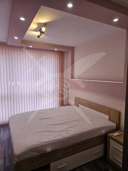 Дава се под наем Двустаен апартамент в Пловдив, Кършияка - 60 кв.м за 548.25 € - Снимка #1