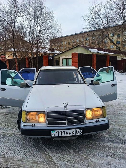 Mercedes E300 4 matic