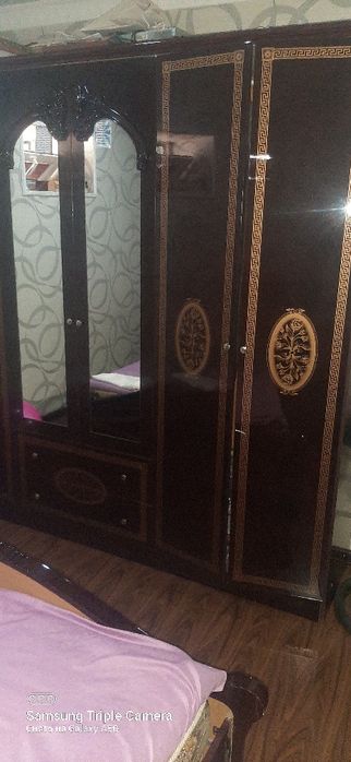 Срочно продаётся Спальная мебель Versace