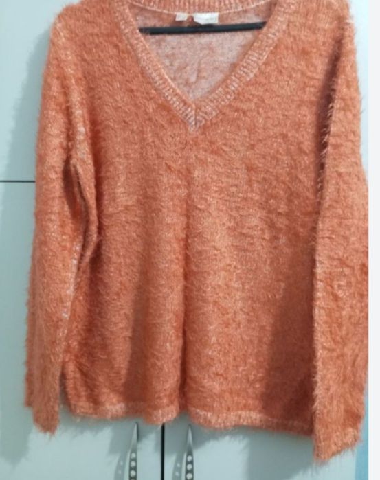 Pulover portocaliu mărimea M