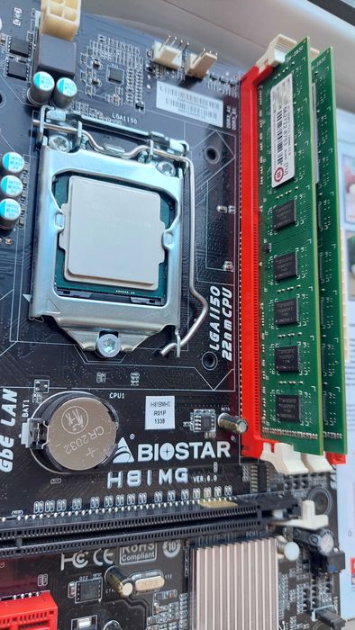 Материнскся плата в сборе