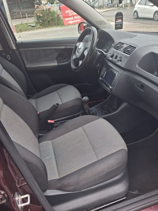 SKODA Fabia 2011 — imagine 5
