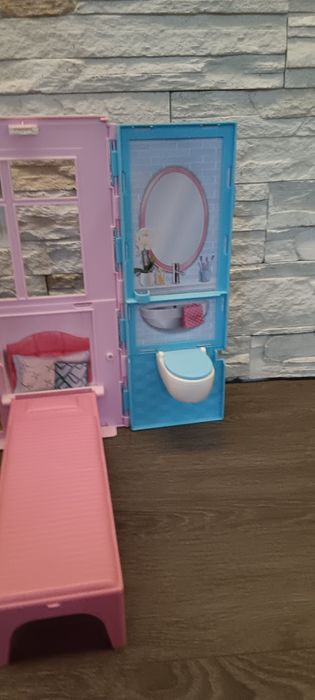 Сгъваема къща на Барби