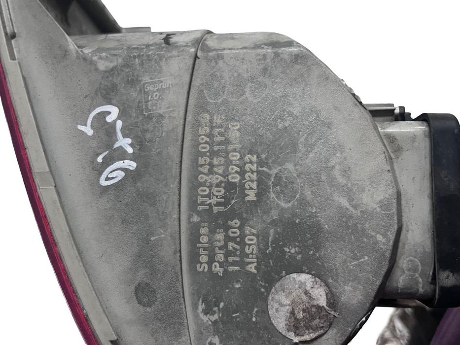 Lampa Spate / Stop Stanga Spate Volkswagen Touran 1T1, 1T2 2003 - 2010 1T0945111E