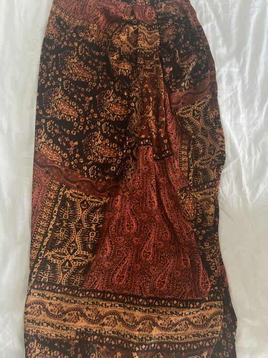 Сатена пола Zara