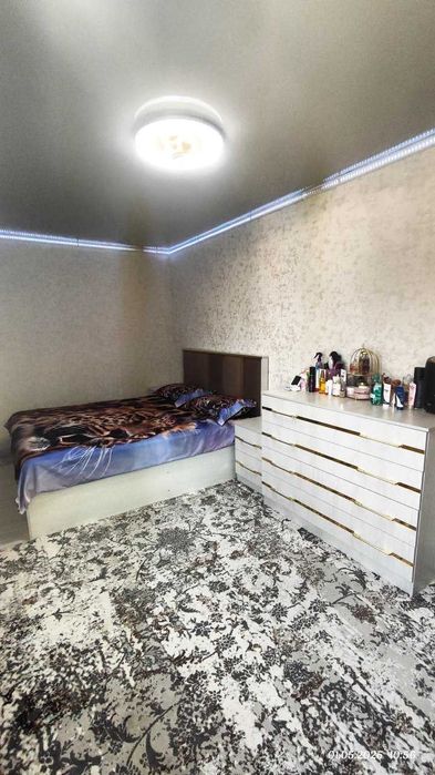 Oktabr 1 mikrarayonda uy sotiladi