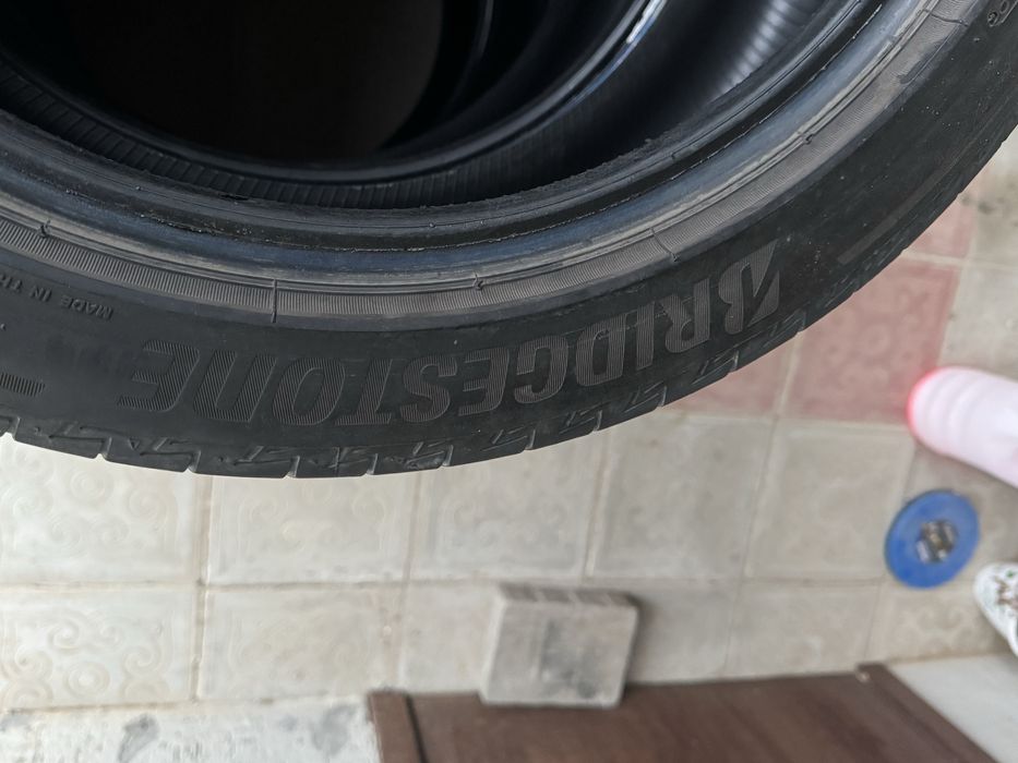 Bridgestone 235/45/18 Camry70