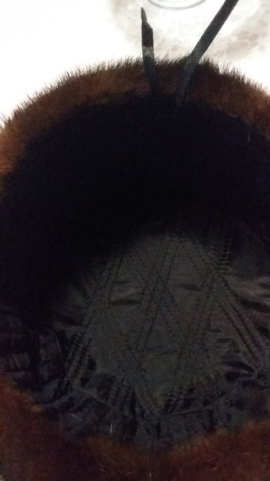 Продам норковые шапки