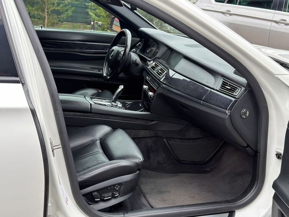 BMW Seria 7 2010 — imagine 4