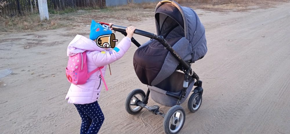 Продам коляску детскую