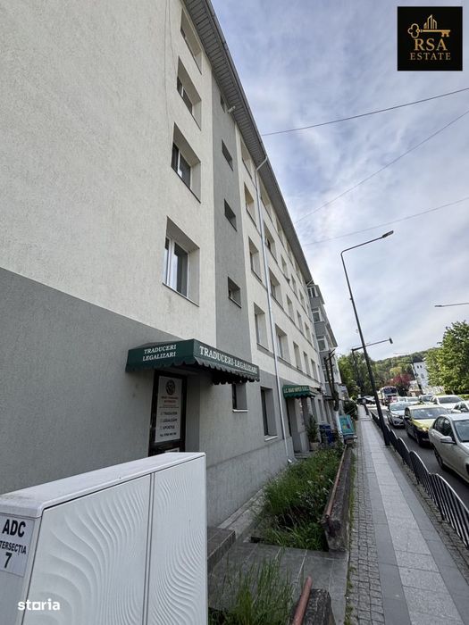 Spatiu comercial de inchiriat zona centrala etaj 1 Rm Valcea