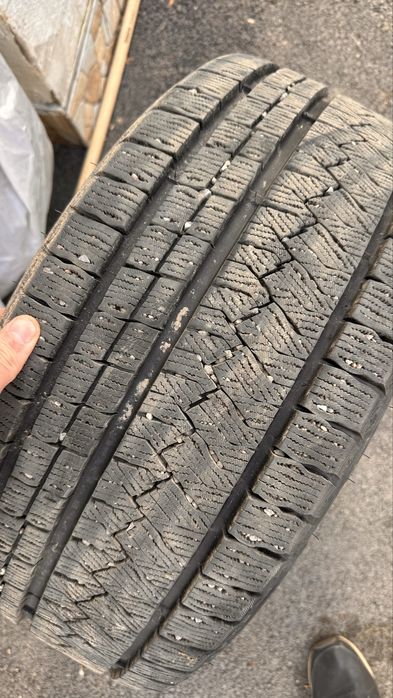 Продам зимняя резина на 17