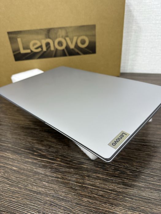 офисный ноутбук  Lenovo IdeaPad 1, для iT и интернета