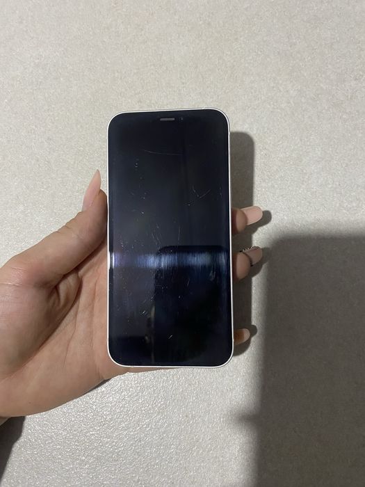 iPhone 12 mini,in stare foarte bună