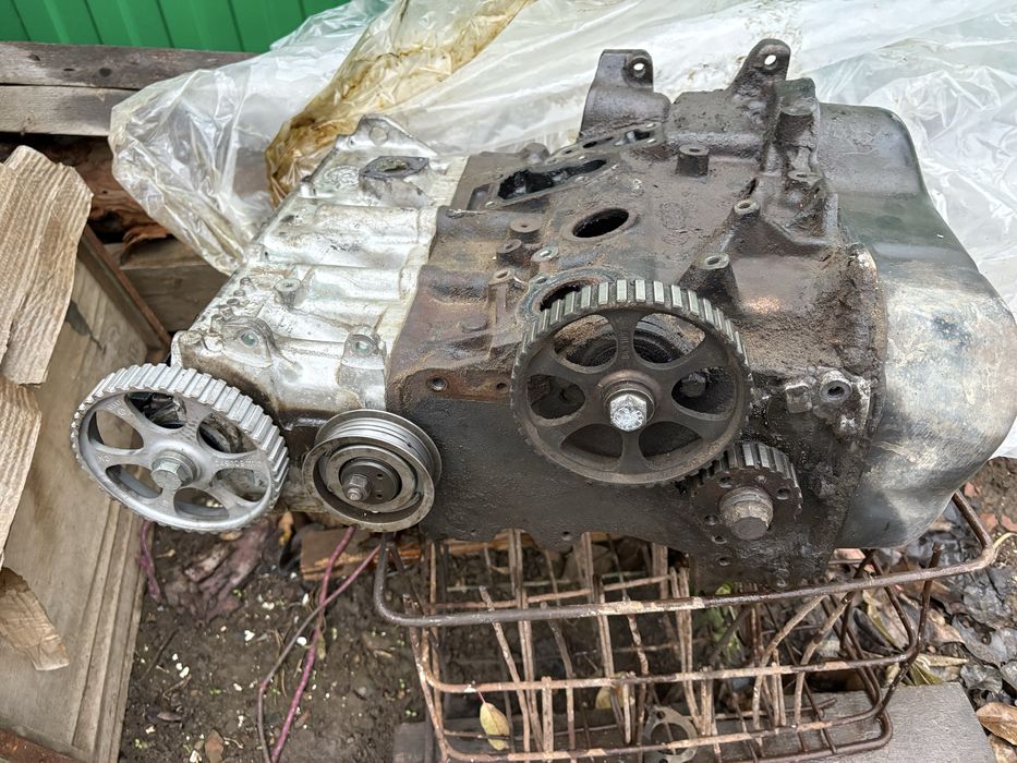 Мотор 1.8 Моно VW Volksvagen Vento Golf passat