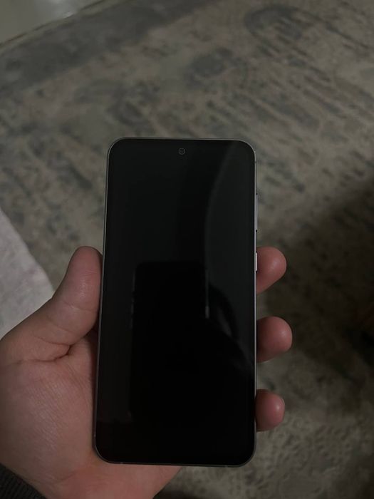 Samsung S23 FE xolati zor