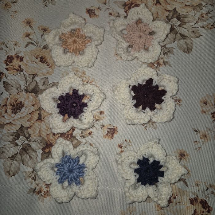 Set floricele croșetate