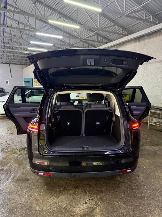 Leapmotor c 16 ,гибрид ,чёрный доп2!