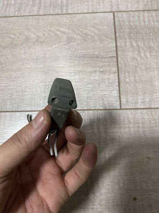 Продам форсунки омывателя