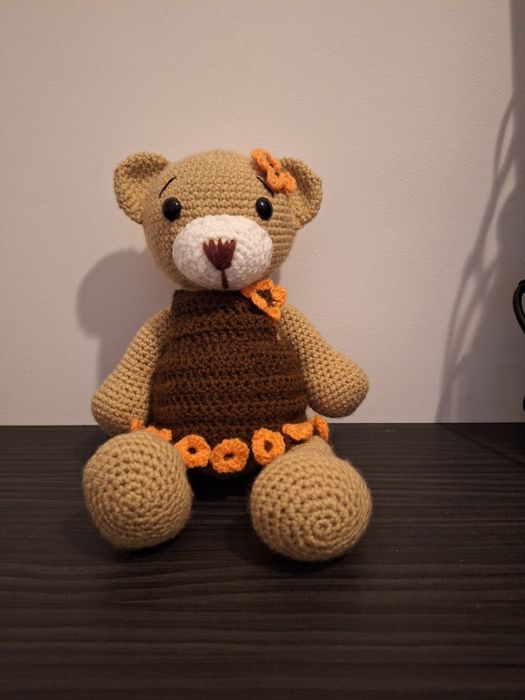 Ursuleti lucrati manual din materiale de  calitate superioara!