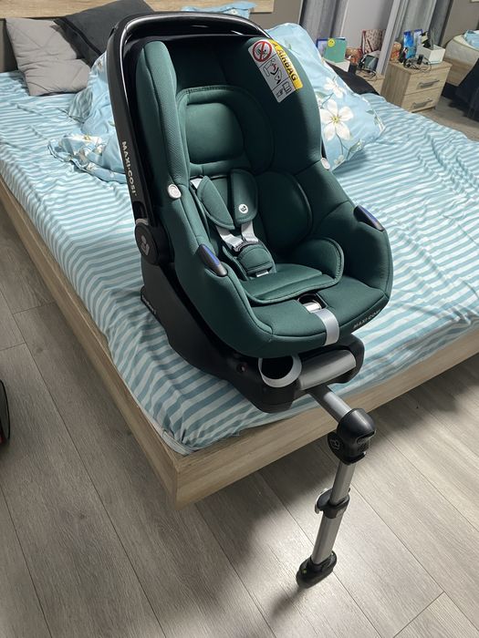 Scoică auto maxi-cosi cu isofix