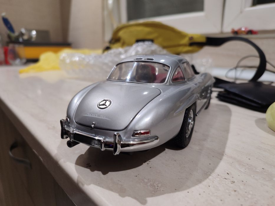 Mercedes 300sl 1:18 Kyosho