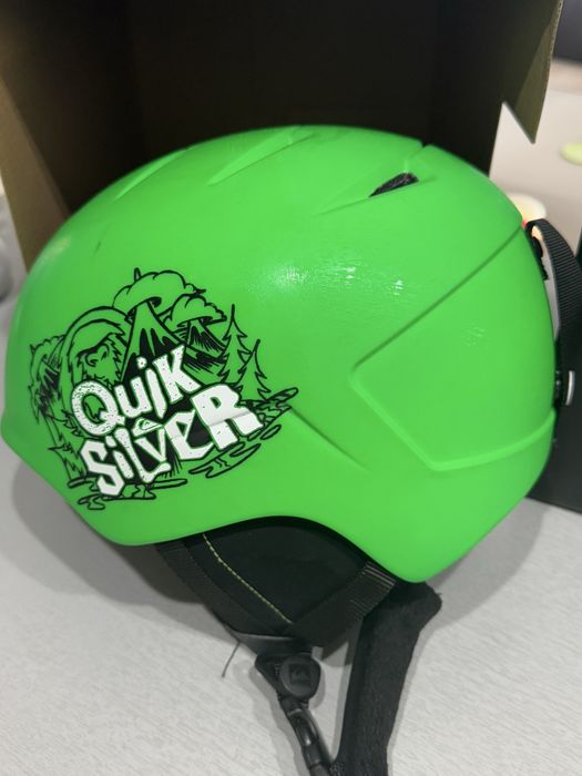 Ски каска Quiksilver