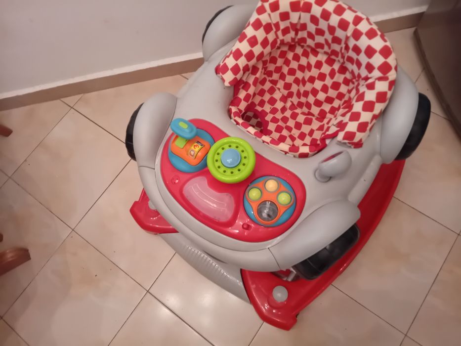 Бебешка проходилки -нова  30 евро