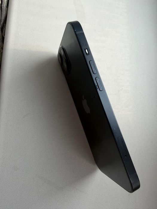 Продаем iPhone 13 на 128 Гб