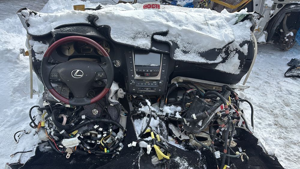 Lexus gs 300 авторазбор есть все
