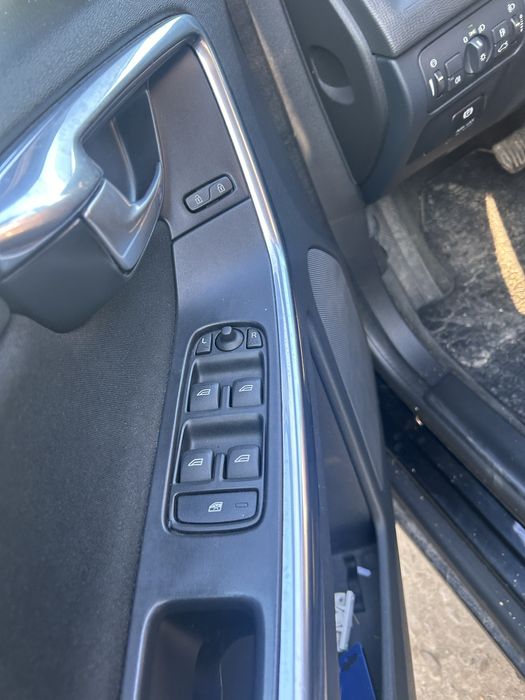 Oglindă electrică stânga Volvo XC 60 2012