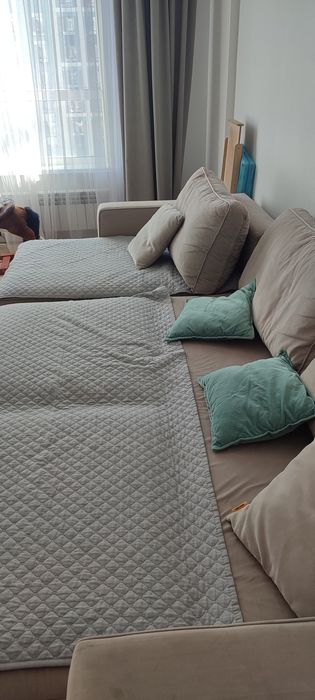 Продам большой раскладной диван для зала