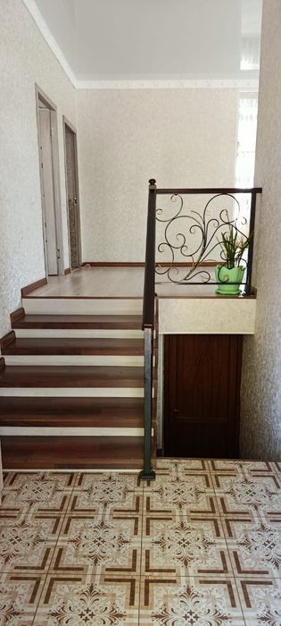 Дом в районе (Запада)