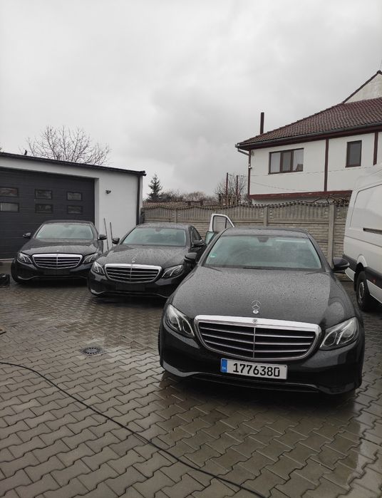 Inchiriez Mercedes E200 Bolt - Uber - Black Cab