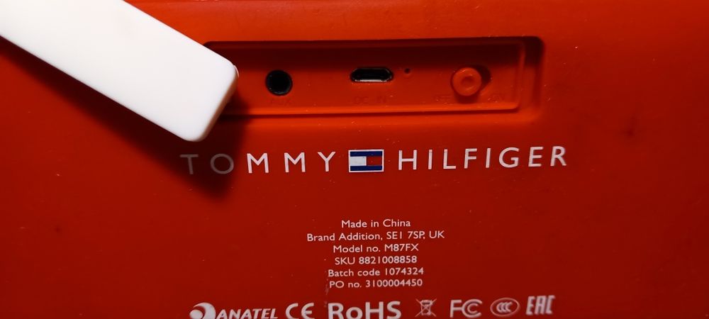 Блутут колонка Tommy Hilfiger