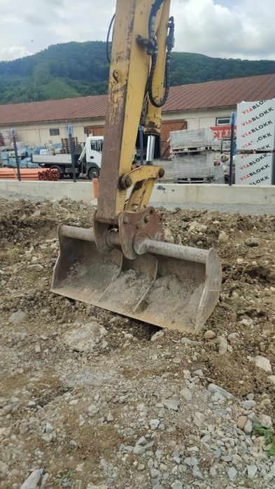 Komatsu PW 110R  (12T)