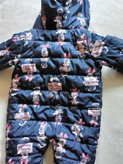 Продавам зимен космонавт за момиче