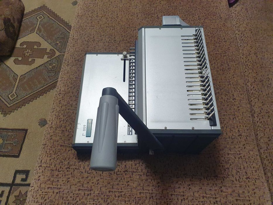 Aparat spiralat documente