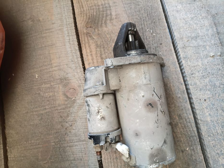 Продам стартер ваз приора 3х